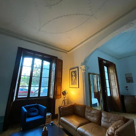 Small Double In Shared Colonial Inn Las Palmas de Gran Canaria