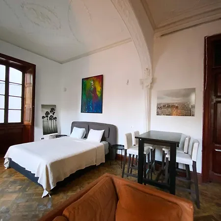 Inn Small Double In Shared Colonial