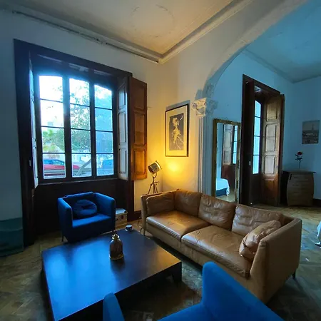 Small Double In Shared Colonial Gasthof Las Palmas / Gran Canaria